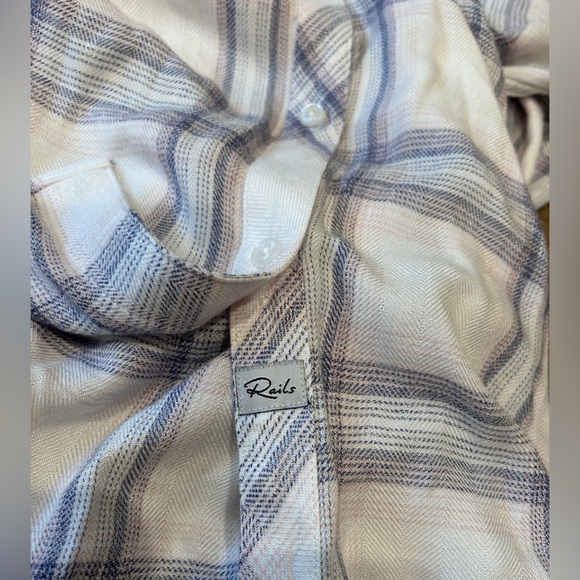 Rails Revolve Hunter White Coast Blush Plaid Button Up Size S #100-550-186 EUC - Picture 11 of 14